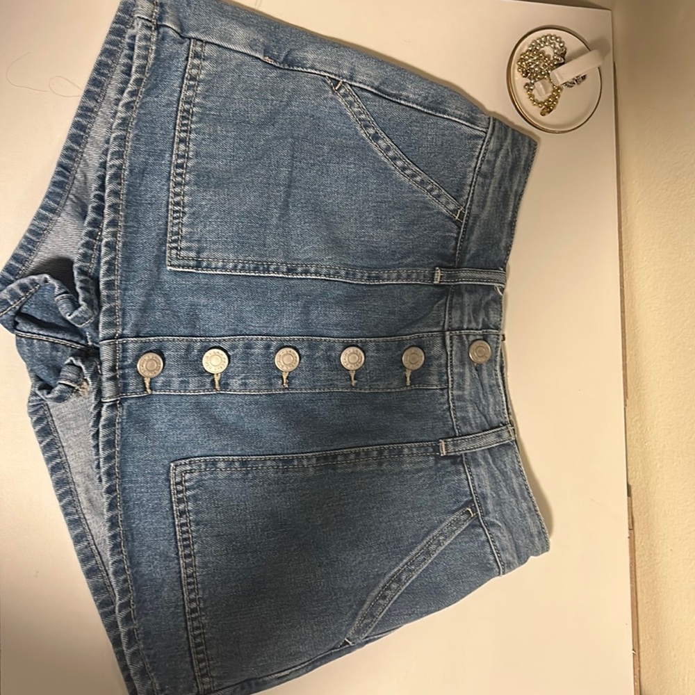 Pacsun Button Jean Skort Size 26 (Shorts/Skirt)